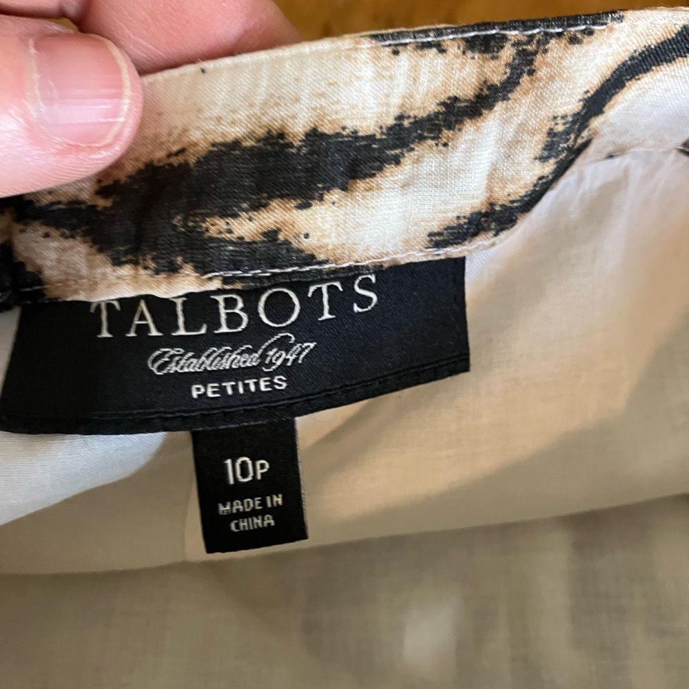 Talbots, tiger print skirt, cotton, size 10 P, excellent condition - Picture 3 of 4